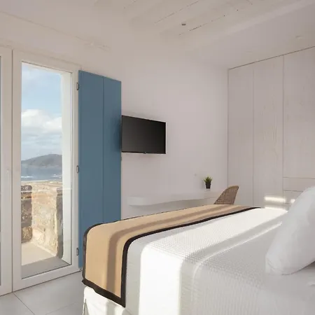 Retreat Hill Luxury Mykonos *