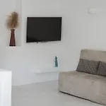 Retreat Hill Luxury Mykonos Villa