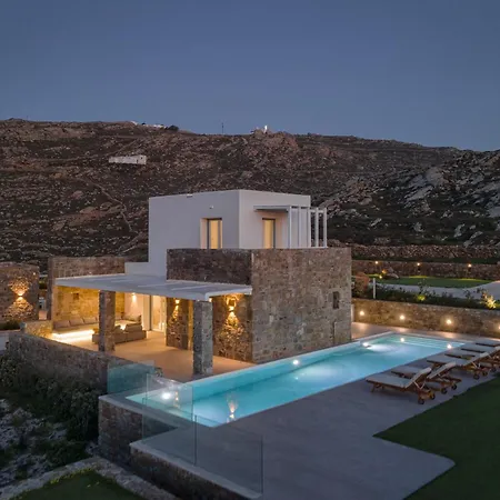 Retreat Hill Luxury Mykonos Villa